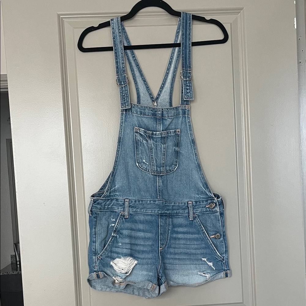 Hollister - Light Wash Distressed Denim Short Overalls